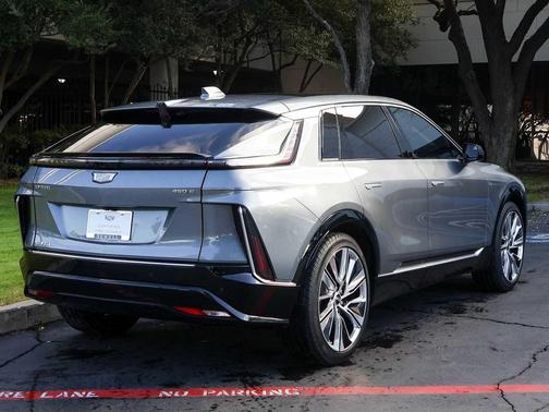 2023 Cadillac LYRIQ Luxury