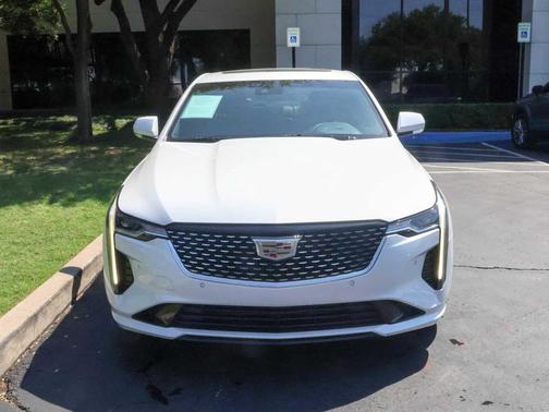 2023 Cadillac CT4 Premium Luxury