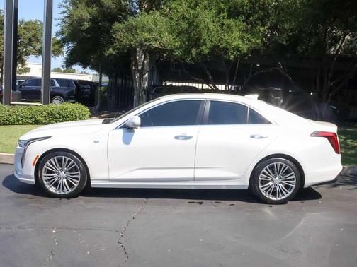 2023 Cadillac CT4 Premium Luxury