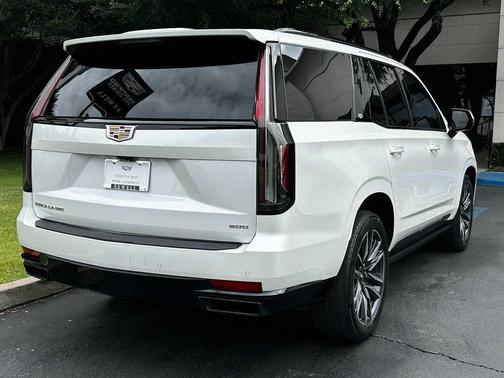 Crystal White Tricoat 2024 Cadillac Escalade Sport
