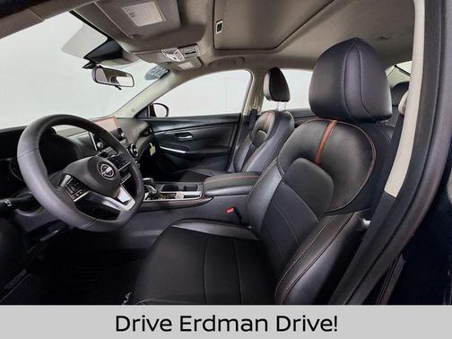 Super Black 2025 Nissan Sentra SR