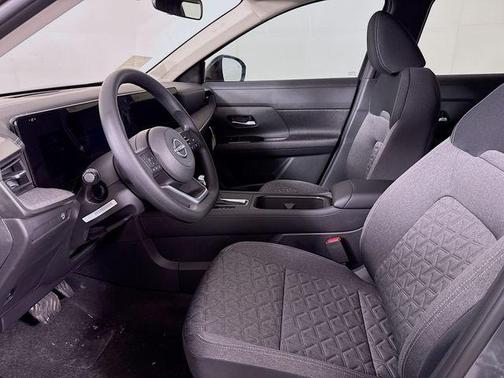 Gun Metallic 2026 Nissan Kicks SV