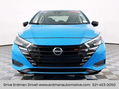 Arctic Blue Met 2025 Nissan Versa 1.6 SR