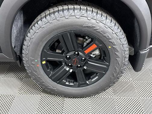 Super Black 2026 Nissan Rogue Rock Creek
