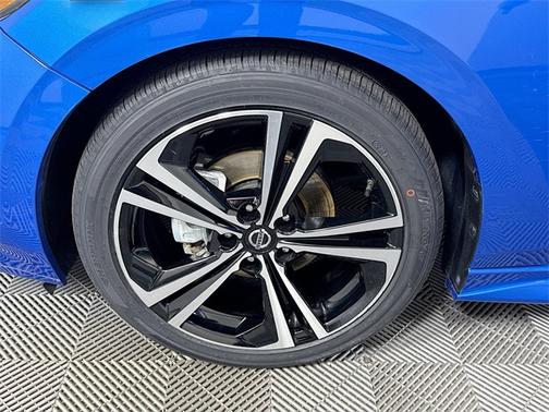 2022 Nissan Sentra SR