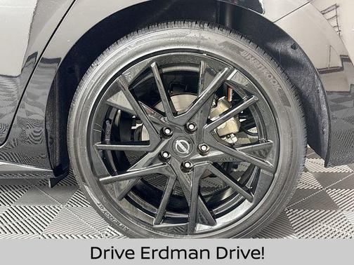 Super Black 2025 Nissan Sentra SR