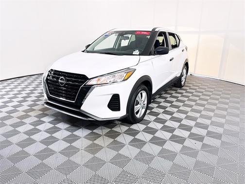 2025 Nissan Kicks Play S