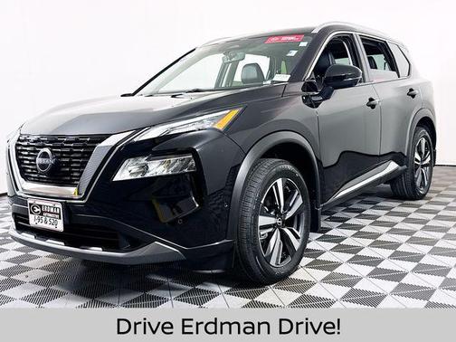 Super Black 2023 Nissan Rogue SL