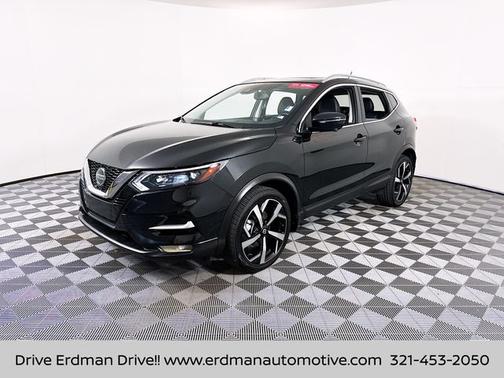 2022 Nissan Rogue Sport SL