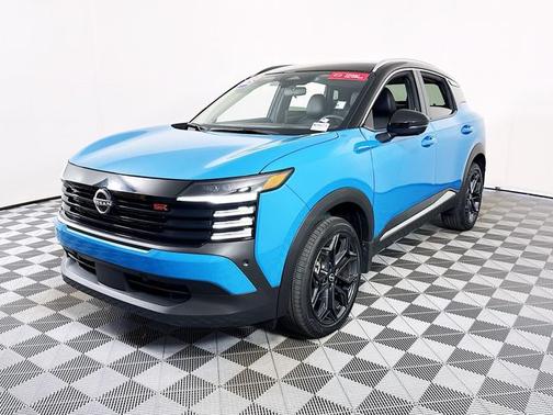 2025 Nissan Kicks SR