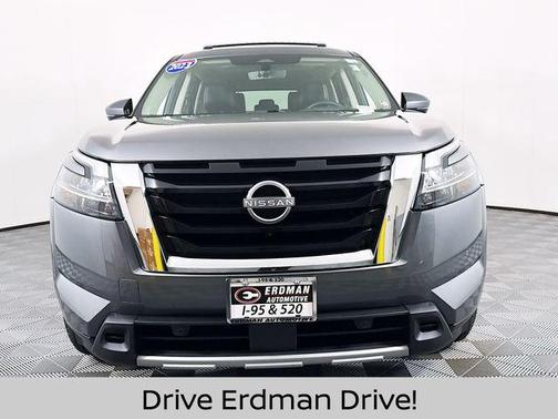 Gun Metallic 2023 Nissan Pathfinder Platinum