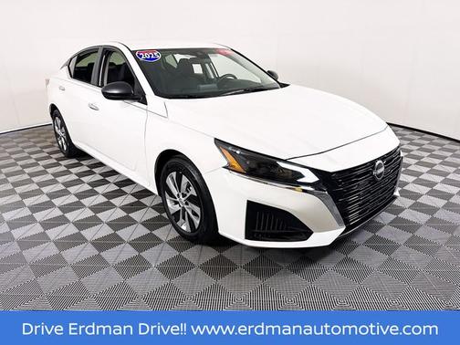 Glacier White 2025 Nissan Altima S