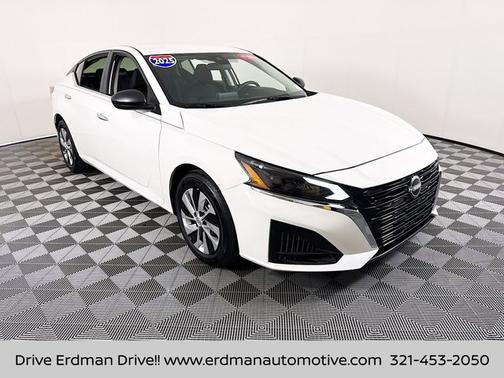 Glacier White 2025 Nissan Altima S