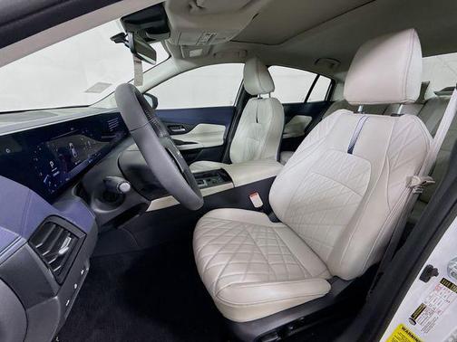 Aspen White Tricoat 2026 Nissan Sentra SL
