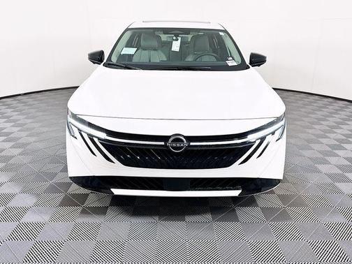 Aspen White Tricoat 2026 Nissan Sentra SL