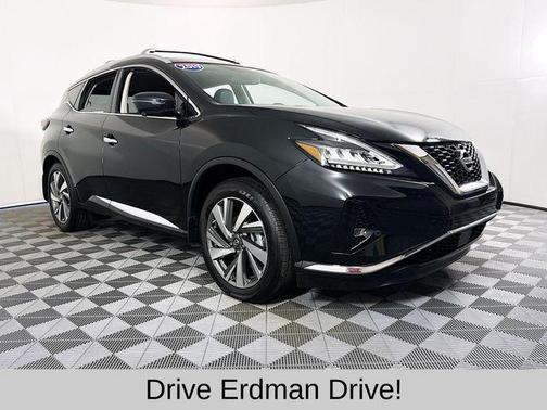Magnetic Black Pearl 2019 Nissan Murano SL