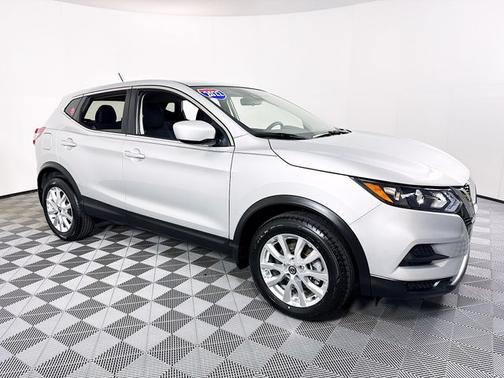 2022 Nissan Rogue Sport S