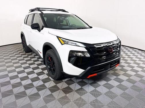 Everest White Pearl Tricoat 2026 Nissan Rogue Rock Creek
