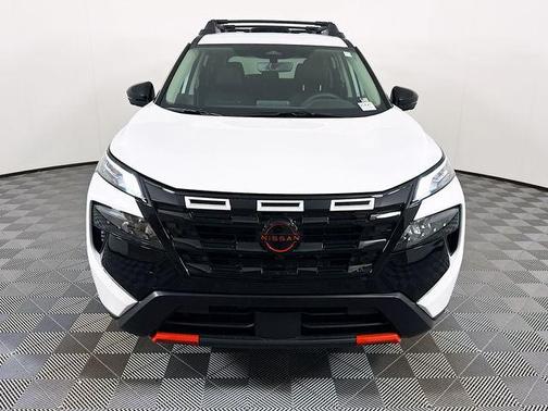 Everest White Pearl Tricoat 2026 Nissan Rogue Rock Creek
