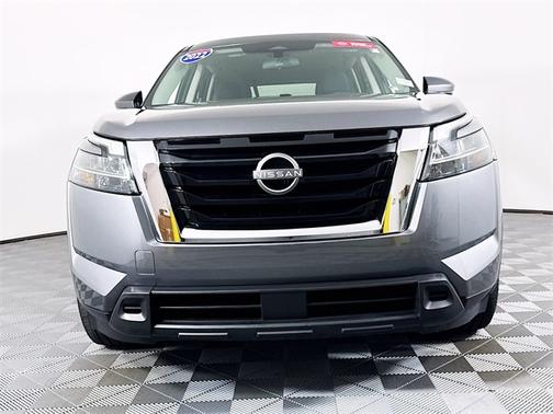 2022 Nissan Pathfinder S