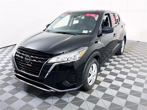 2025 Nissan Kicks Play S