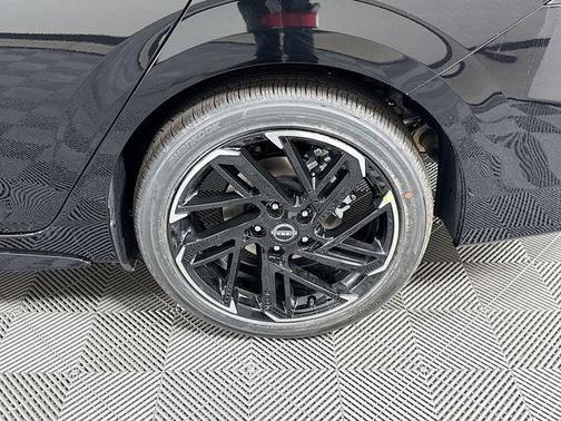 Super Black 2026 Nissan Sentra SR