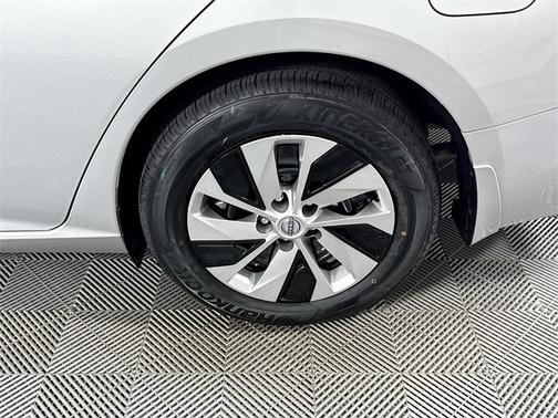 2025 Nissan Altima S