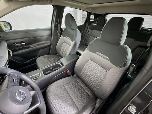Gun Metallic 2026 Nissan Kicks SV