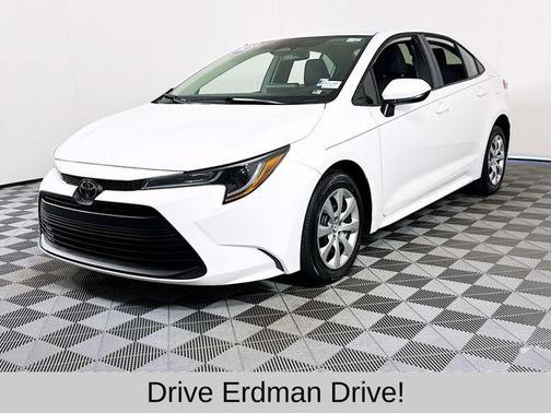 Ice Cap 2023 Toyota Corolla LE