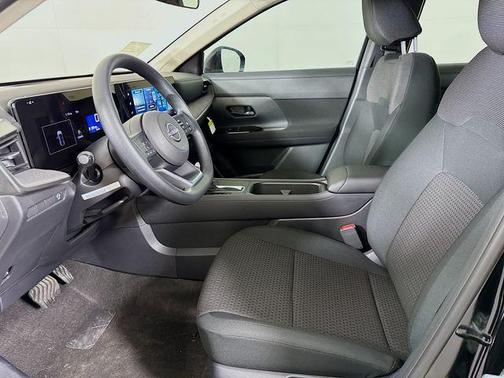 Super Black 2026 Nissan Kicks S