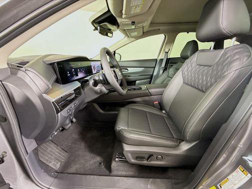 Gun Metallic 2026 Nissan Murano Platinum