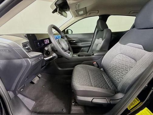 Super Black 2026 Nissan Kicks SV