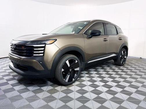 Canyon Bronze Metallic 2026 Nissan Kicks SR
