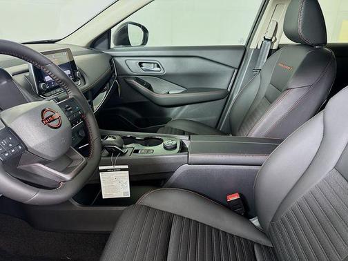 Super Black 2026 Nissan Rogue Rock Creek