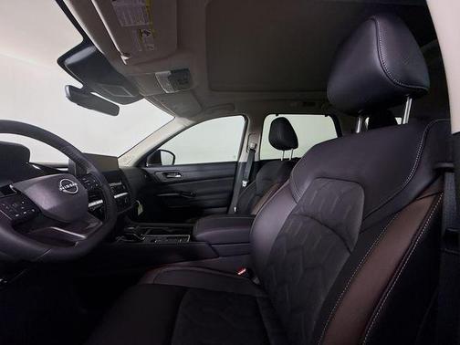 Gun Metallic 2026 Nissan Pathfinder Platinum