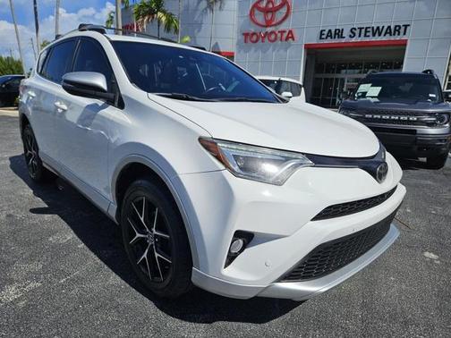 2016 Toyota RAV4 SE