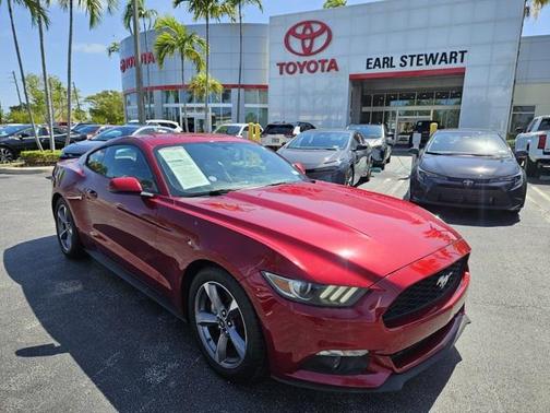 2015 Ford Mustang EcoBoost Premium
