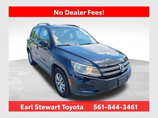 Deep Black Pearl 2016 Volkswagen Tiguan S