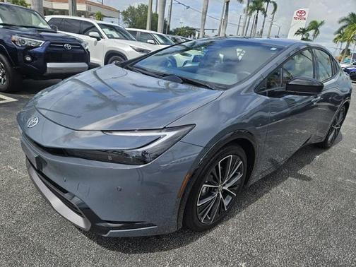 2025 Toyota Prius XLE