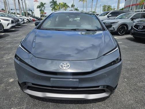 2025 Toyota Prius XLE