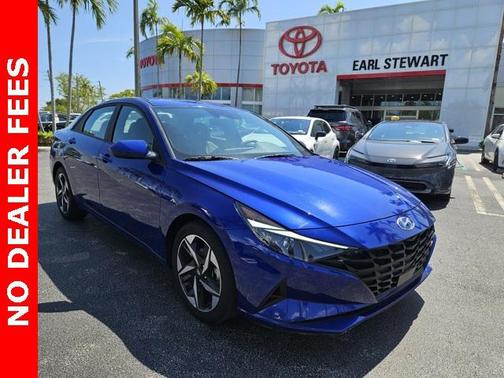 2023 Hyundai ELANTRA SEL