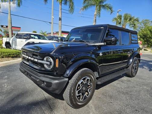 2022 Ford Bronco Outer Banks