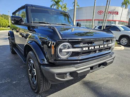 2022 Ford Bronco Outer Banks