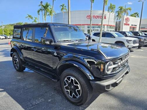 2022 Ford Bronco Outer Banks
