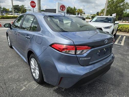 2025 Toyota Corolla Hybrid LE