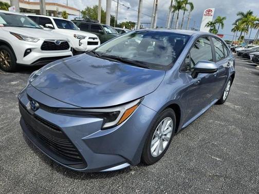 2025 Toyota Corolla Hybrid LE