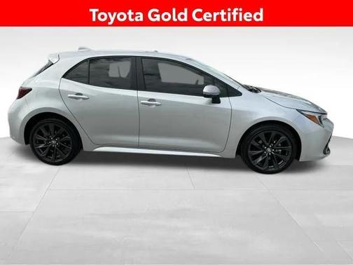 Classic Silver Metallic 2025 Toyota Corolla XSE