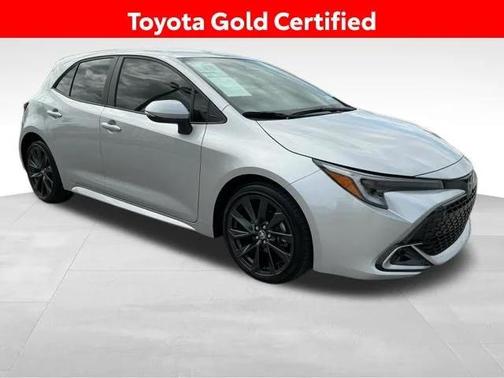 Classic Silver Metallic 2025 Toyota Corolla XSE