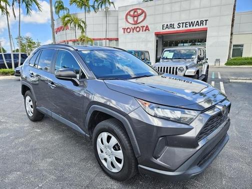 2021 Toyota RAV4 LE