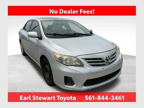 Classic Silver Metallic 2013 Toyota Corolla LE